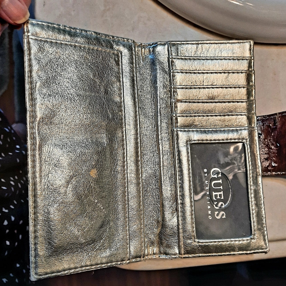 Handbag and wallet - Picture 3 of 3